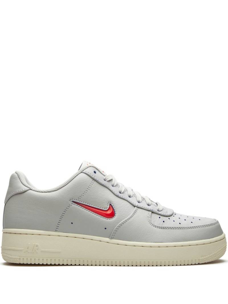 Nike Air Force 1 '07 PRM "Jewel - Home & Away - Grey" sneakers von Nike