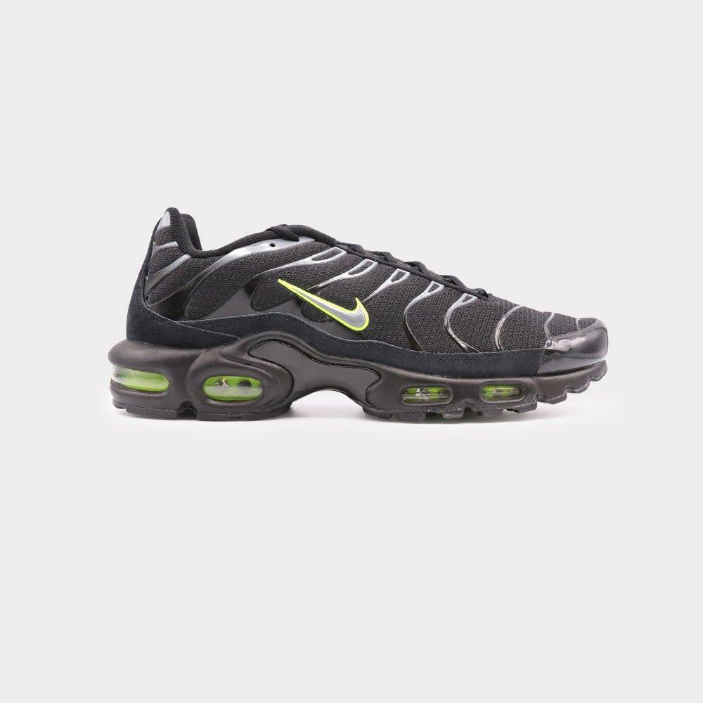 Nike Air Max Plus - Black Volt Herren Antikes Silber 46 von NIKE