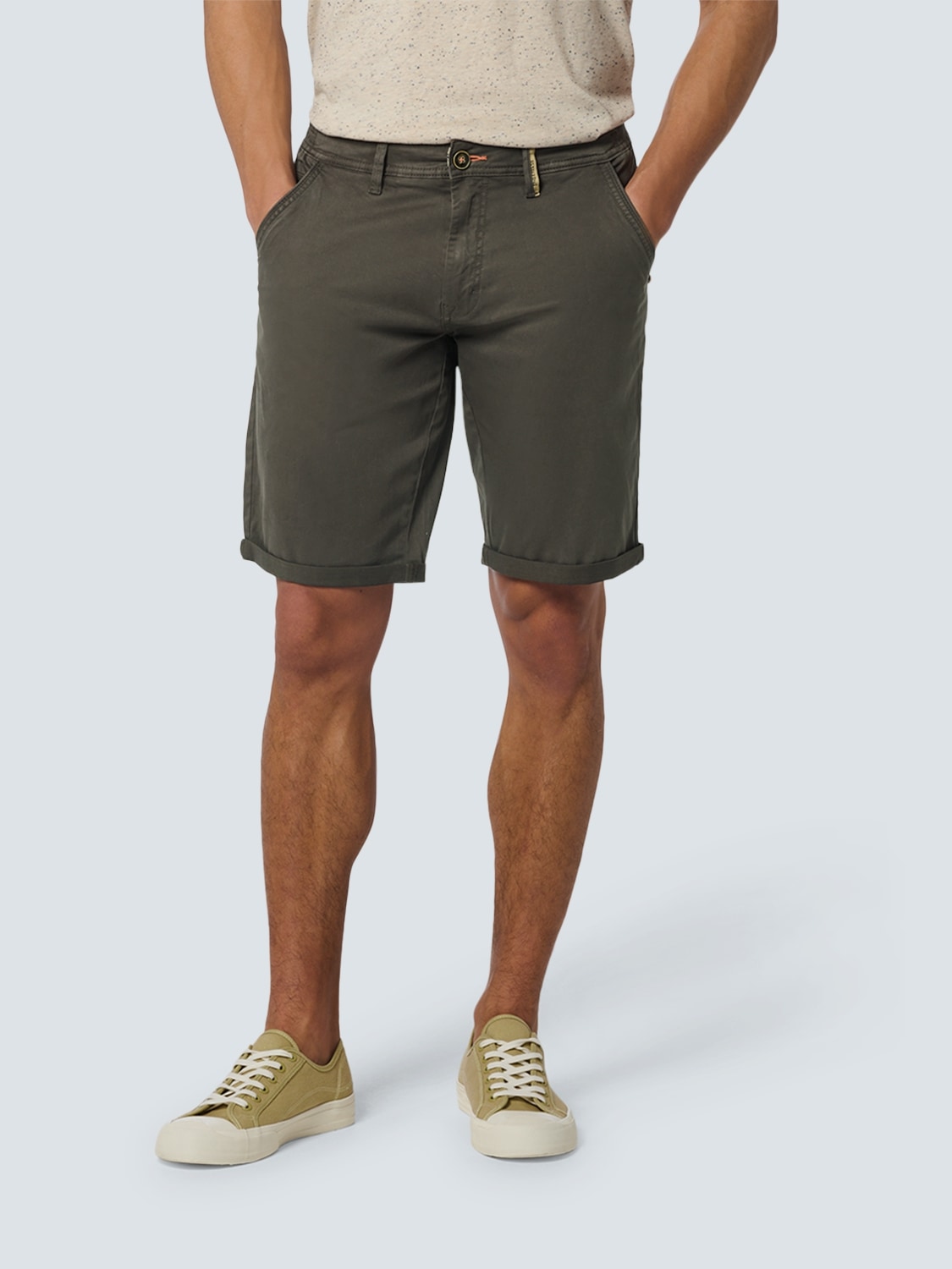 NO EXCESS Chinoshorts, aus gefärbtem Twill-Stretch von NO EXCESS