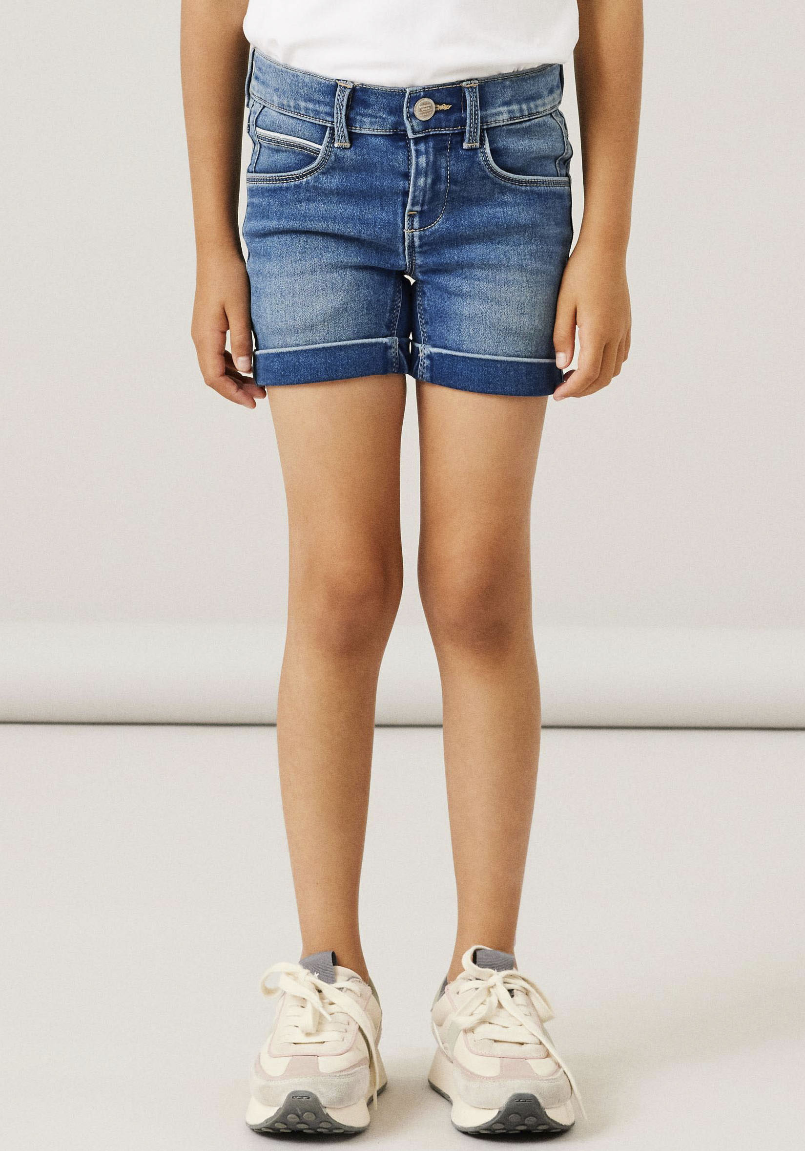 Name It Shorts »NKFSALLI SLIM DNM SHORTS«, mit Umschlagsaum von Name It