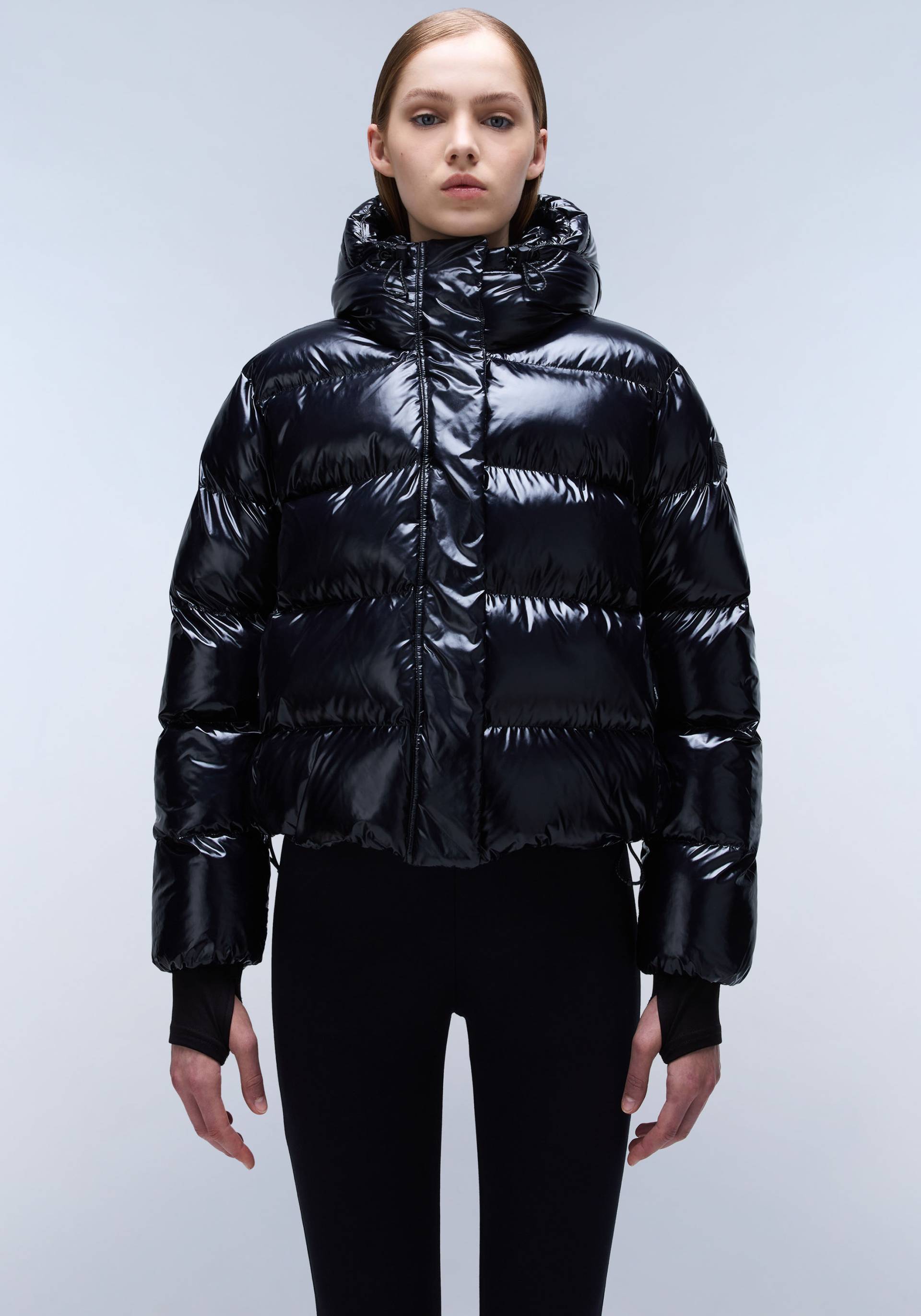 Napapijri Steppjacke »GLANE«, mit Kapuze, in glänzender Optik Napapijri Steppjacke »GLANE«, mit Kapuze, in glänzender Optik von Napapijri