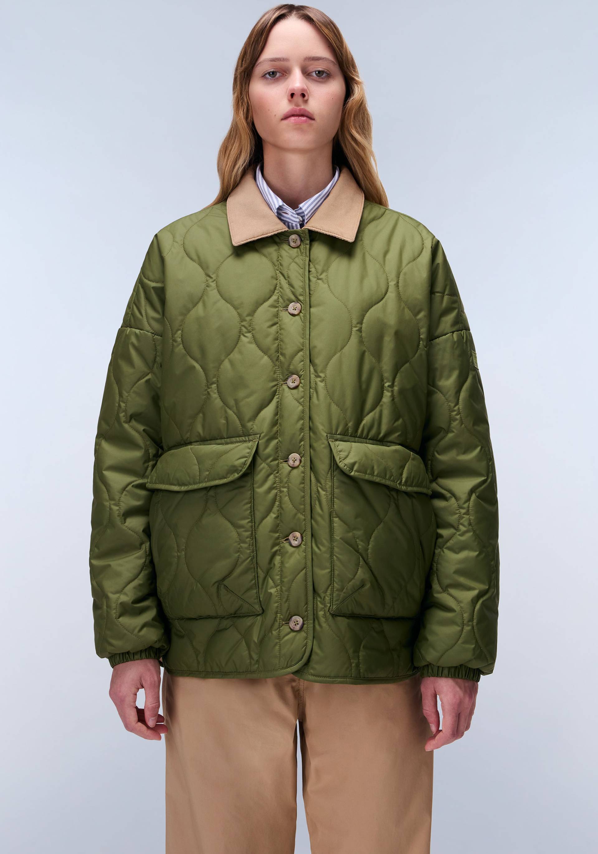 Napapijri Wendejacke »A-SECRET W SPHAGNUM G1V«, ohne Kapuze, Mit Rundhalsausschnitt Napapijri Wendejacke »A-SECRET W SPHAGNUM G1V«, ohne Kapuze, Mit Rundhalsausschnitt von Napapijri