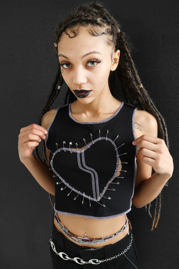 Nevertheless Crop Tanktop | Black | Damen | XL Nevertheless Crop Tanktop | Black | Damen | XL von Nevertheless