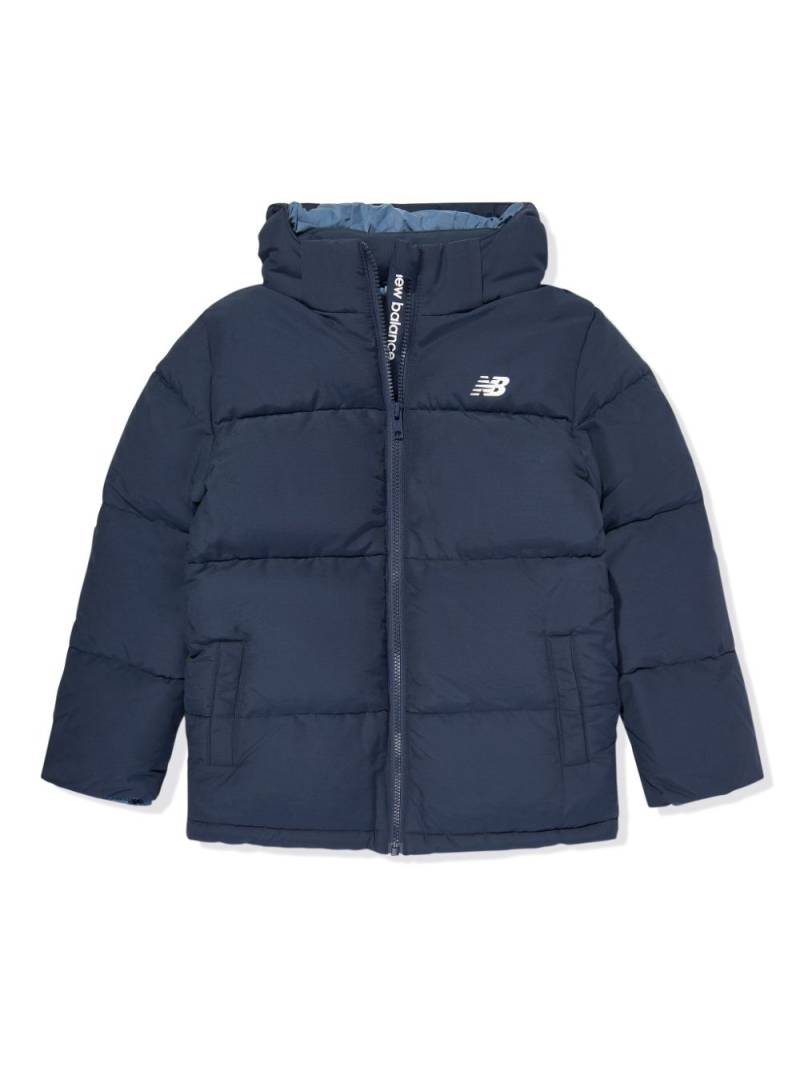 New Balance Kids logo-print puffer jacket - Blue von New Balance Kids