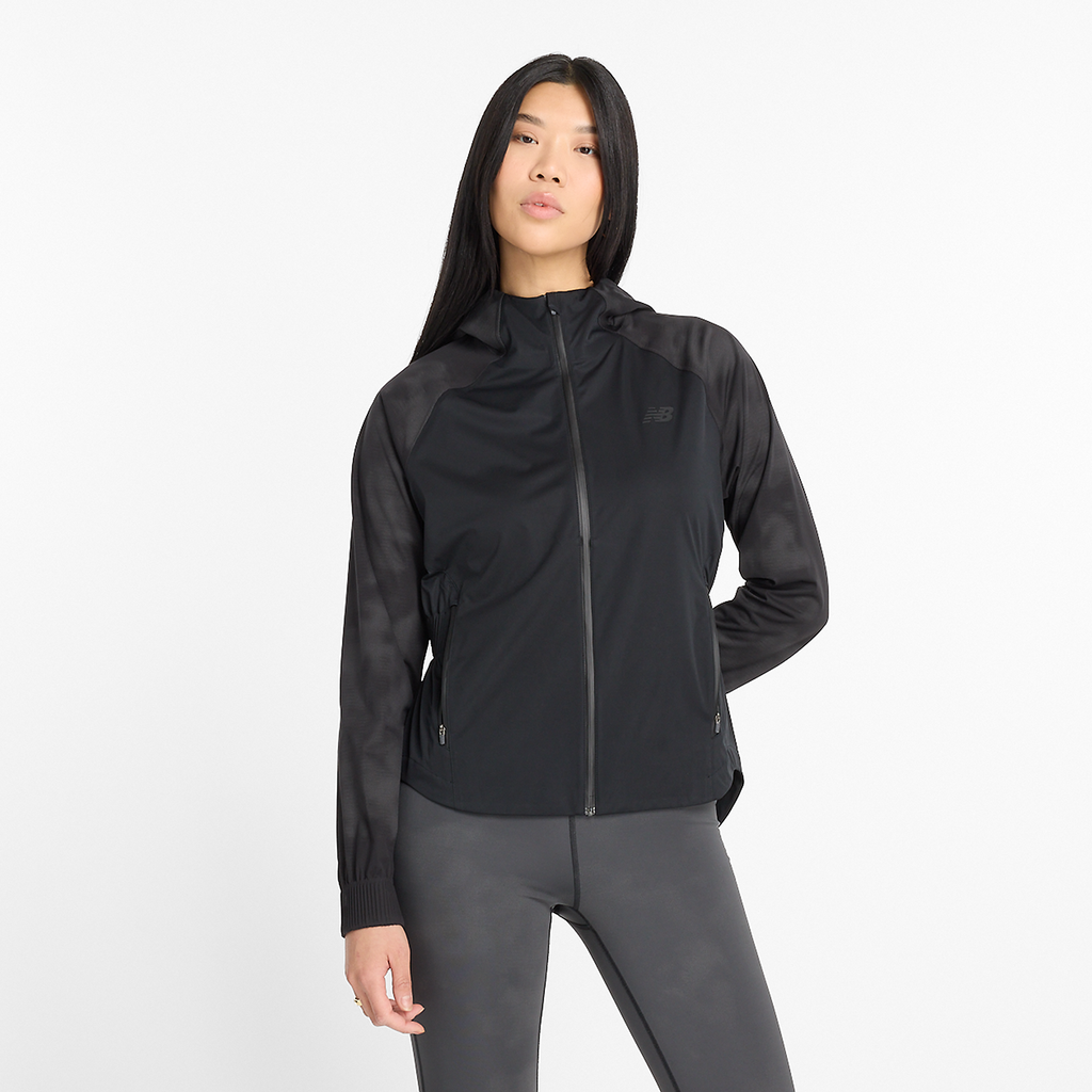 New Balance W Reflective Woven Jacket Regular Fit Damen, schwarz, Grösse: XS von New Balance