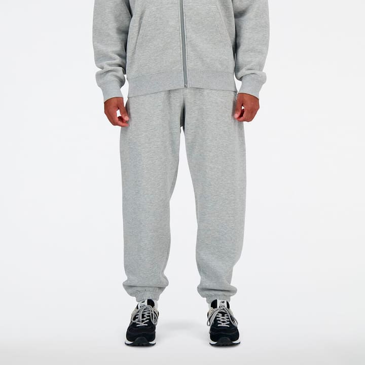 New Balance Fleece Jogger Jogginghose hellgrau von New Balance