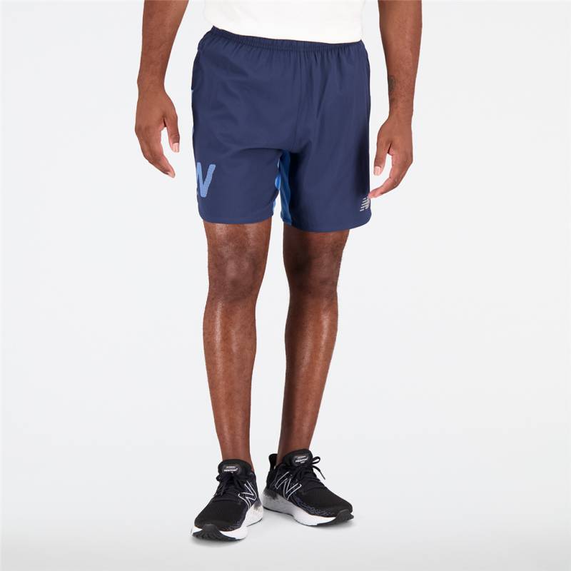 New Balance Graphic Impact Run 7 In Short Athletic Fit Herren, blau, Grösse: S von New Balance