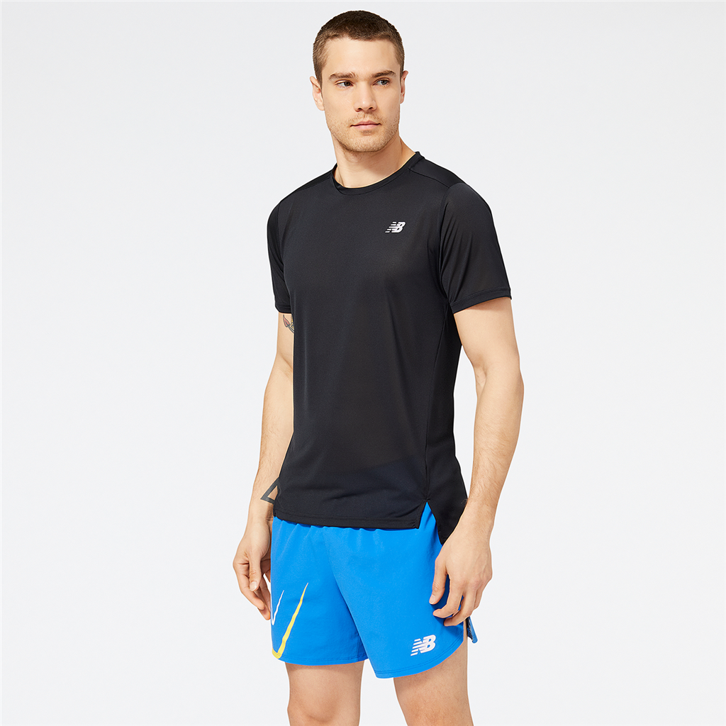 New Balance Herren Funktionsshirt Accelerate  Sleeve, Schwarz, Athletic Fit, ideal für Training, Fitness & Running von New Balance