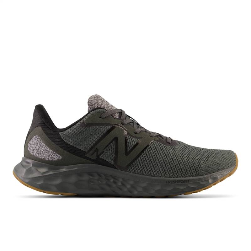 New Balance MARISRK4 Fresh Foam Arishi v4 Herren Laufschuhe, Schwarz von New Balance