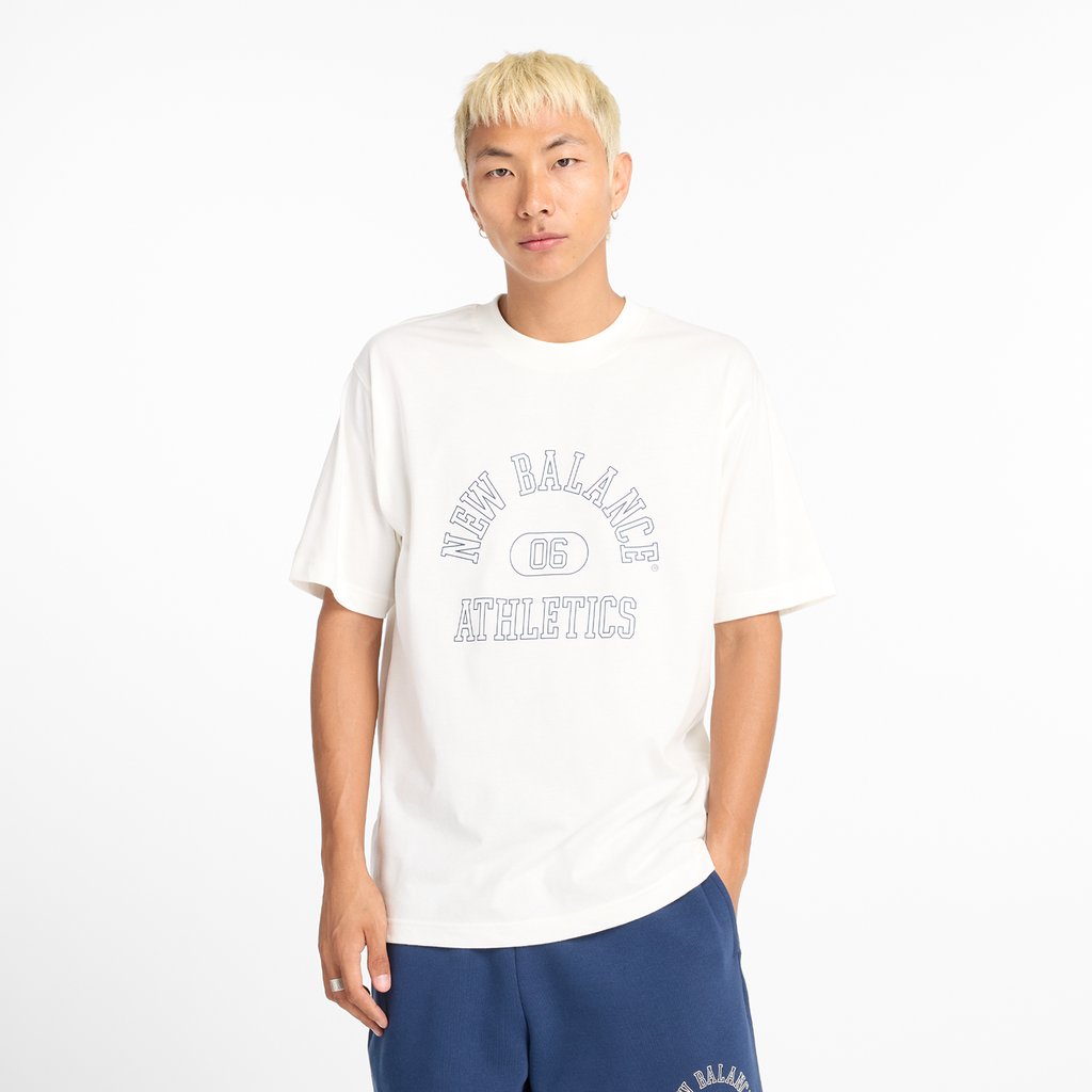 New Balance Graphic T-Shirt 1 Relaxed Fit Herren, weiss, Grösse: XS von New Balance