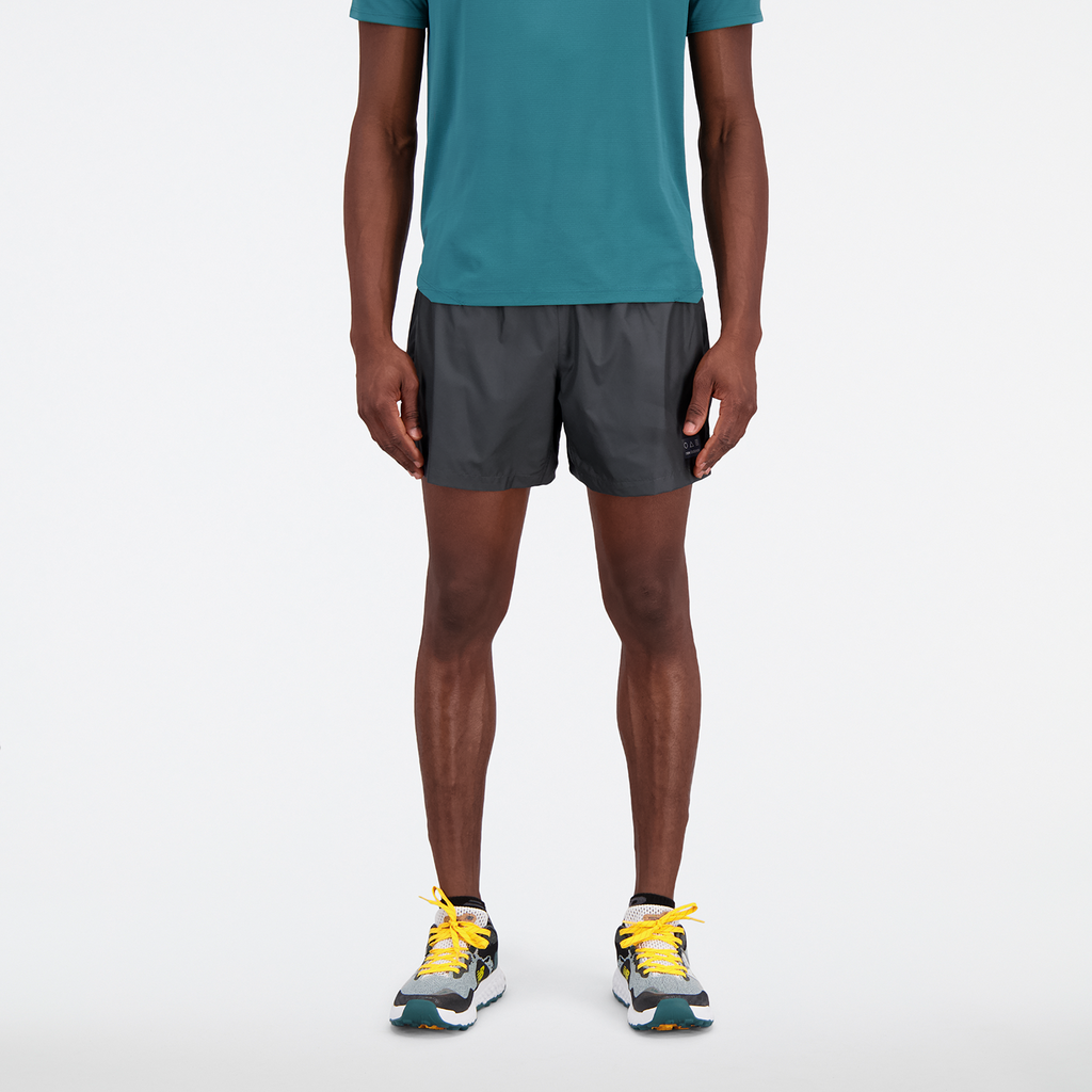 New Balance Impact Run AT 5 In Short Athletic Fit Herren, schwarz, Grösse: S von New Balance