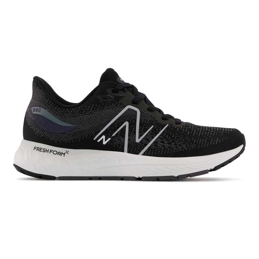 New Balance GP880B12 Kids Fresh Foam X 880 v12 Lace Kinder Laufschuhe, Schwarz von New Balance