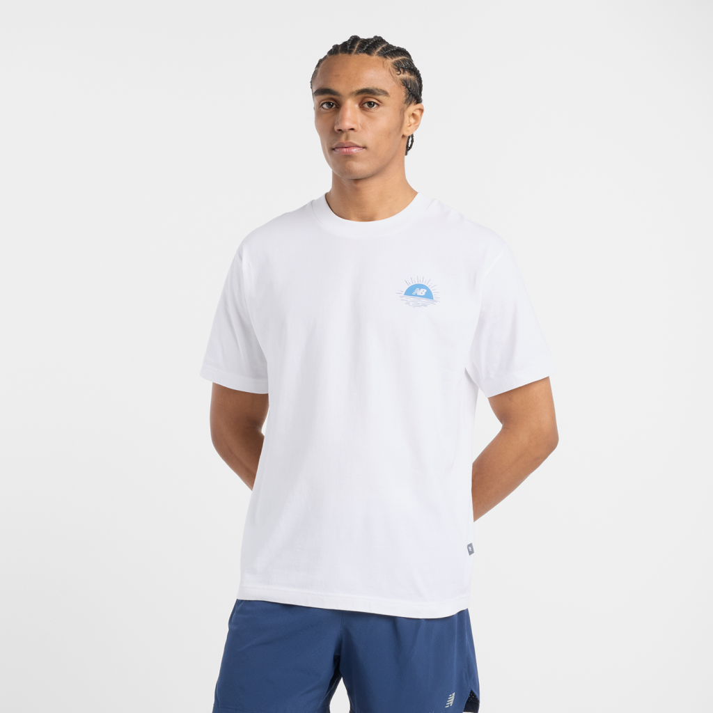 New Balance Lobster Boat T-Shirt Relaxed Fit Herren, weiss, Grösse: XS von New Balance