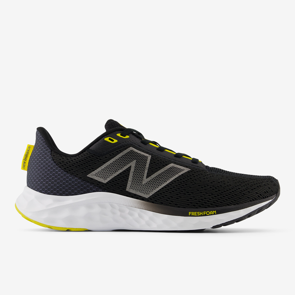 New Balance M Arishi v4 Laufschuhe Herren, schwarz, Grösse: 40 von New Balance