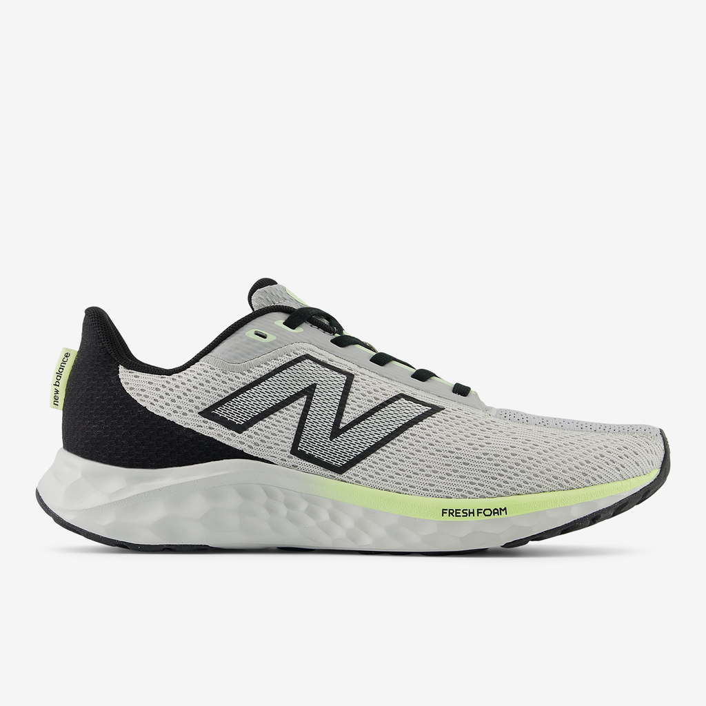 New Balance M Arishi v4 Laufschuhe Herren, weiss, Grösse: 40 von New Balance