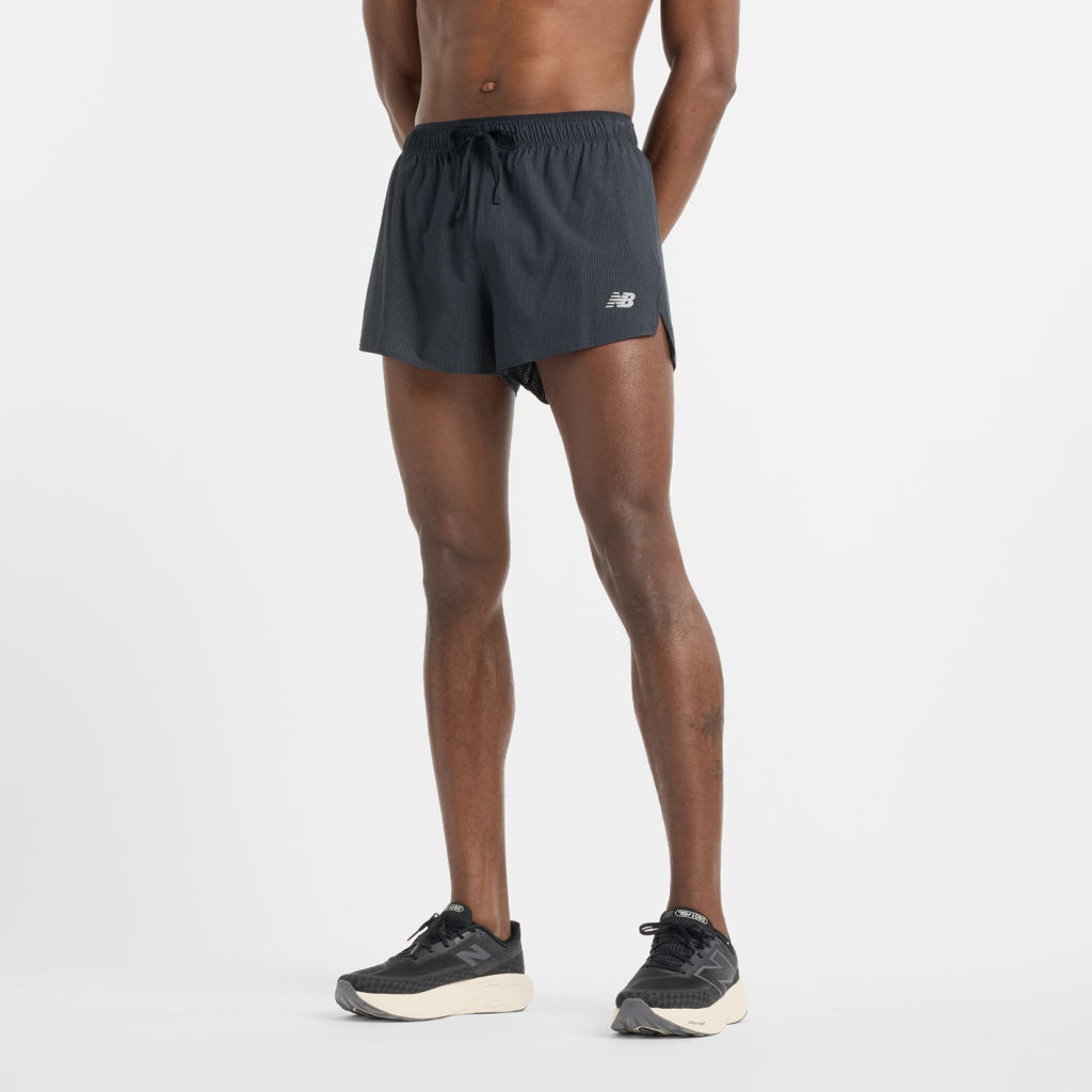 New Balance RC Ultra Light Split Short 3" Regular Fit Herren, schwarz, Grösse: XS von New Balance