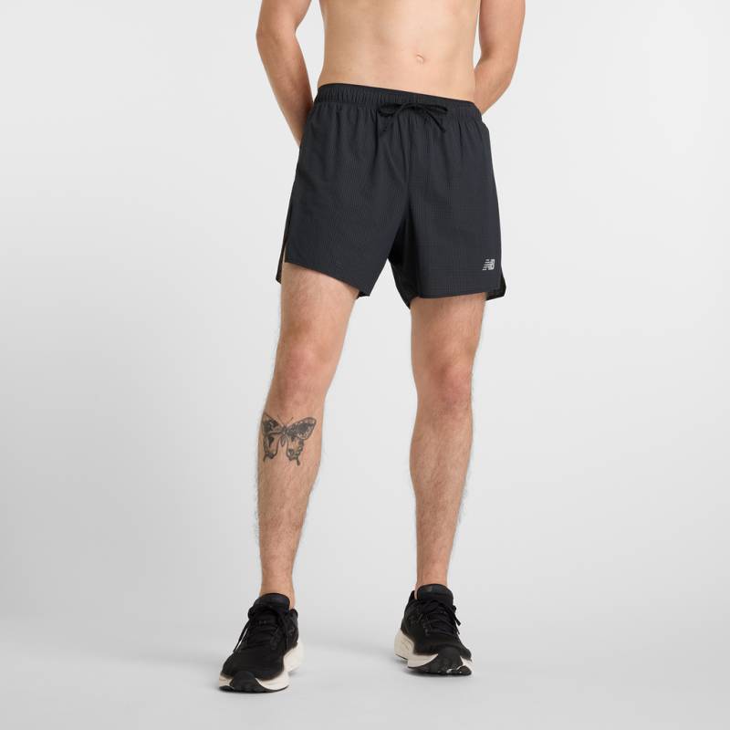 New Balance RC Ultra Light Split Short 5" Regular Fit Herren, schwarz, Grösse: XS von New Balance