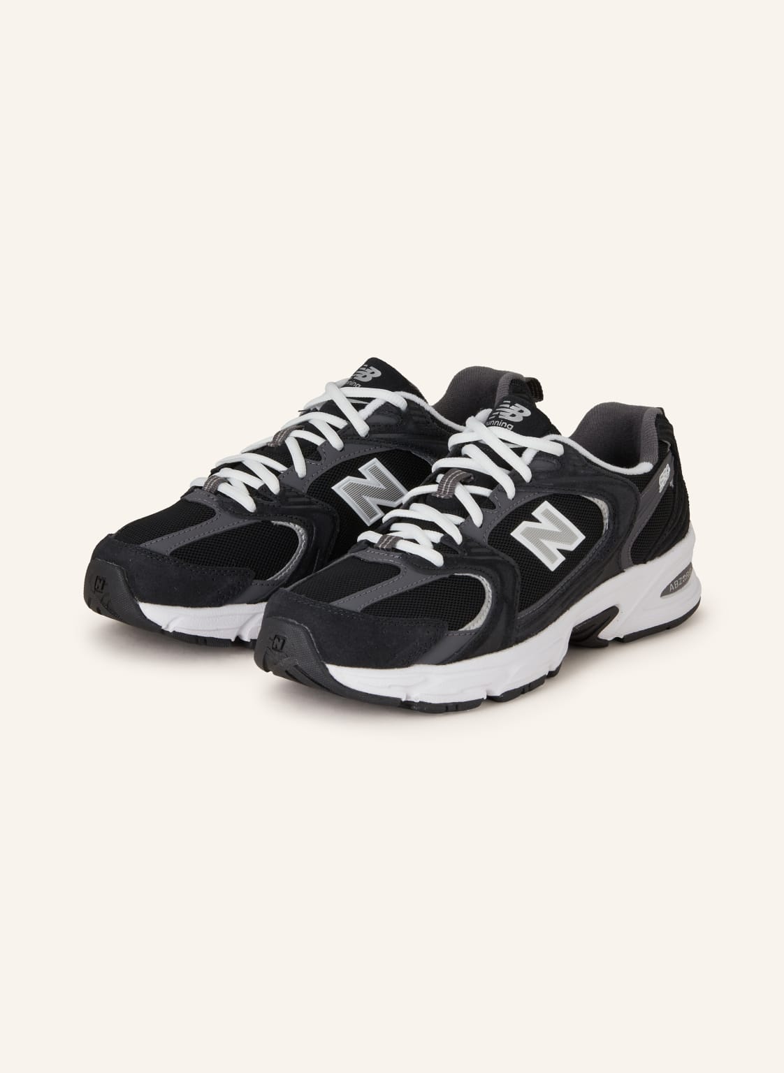 New Balance Sneaker mr530 schwarz von New Balance