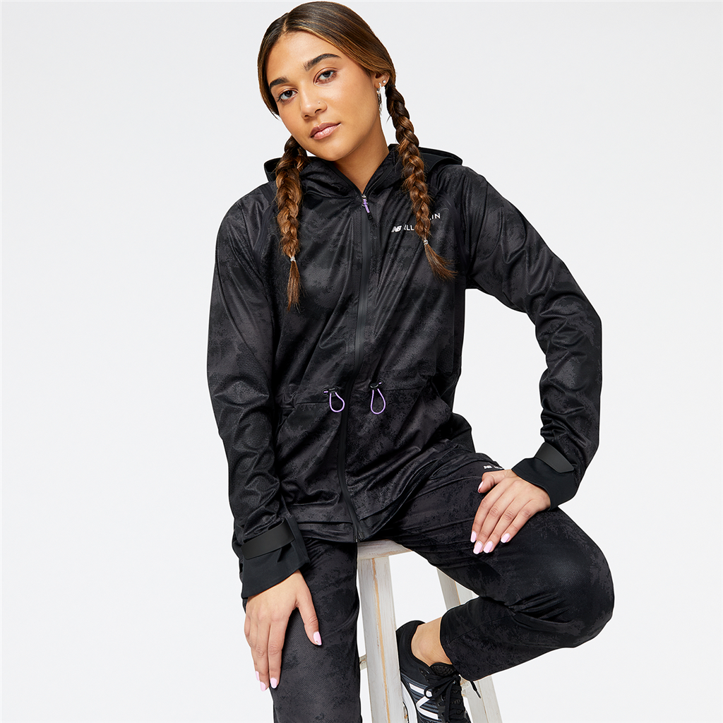 New Balance W NB AT Waterproof Jacket Athletic Fit Damen, schwarz, Grösse: XS von New Balance