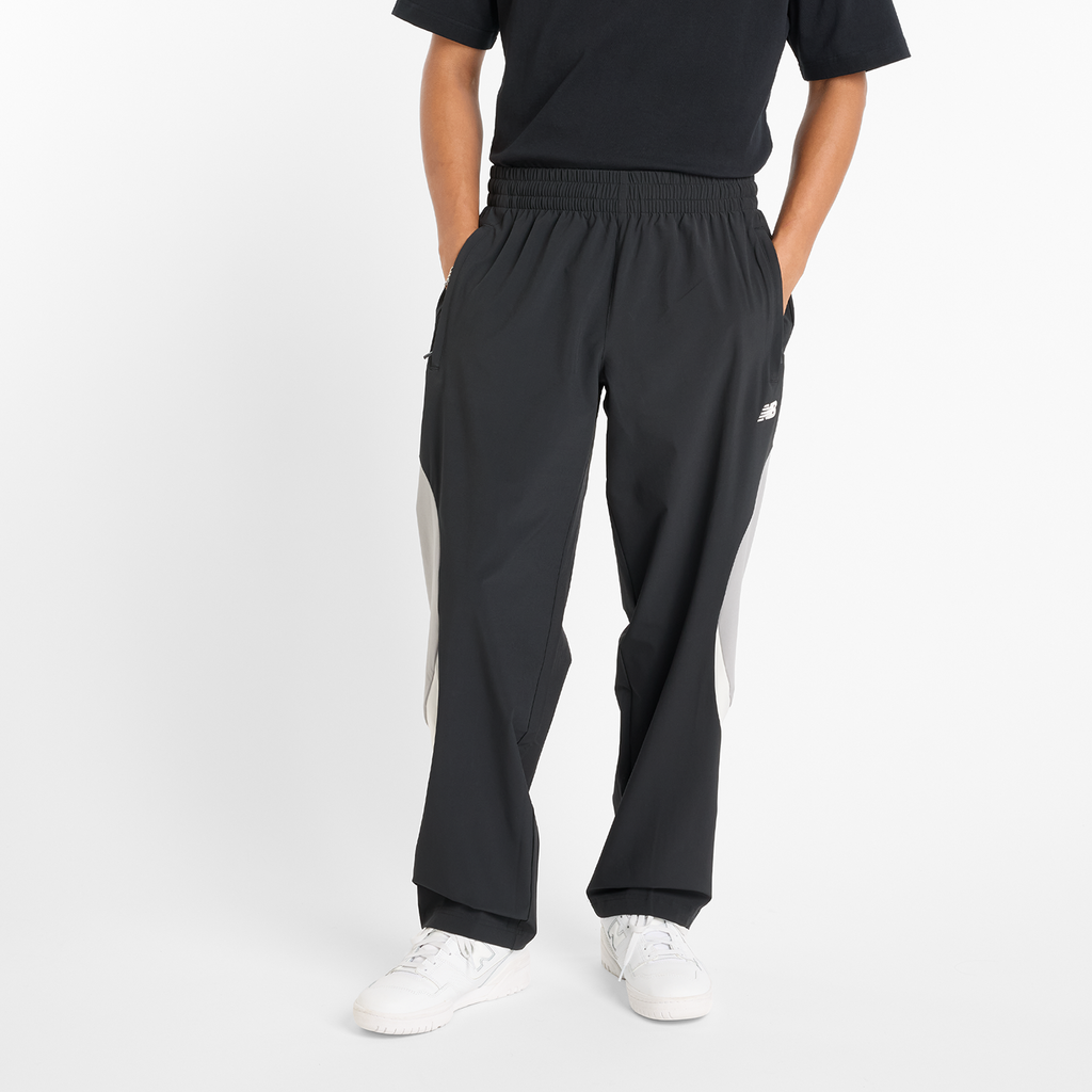 New Balance Woven Track Pant Relaxed Fit Herren, schwarz, Grösse: XS von New Balance