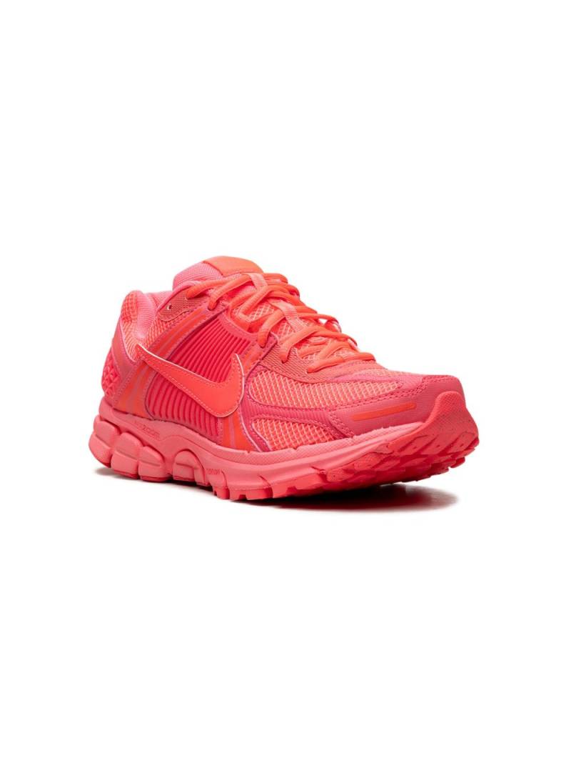 Nike Kids Zoom Vomero 5 "Hot Punch" sneakers - Pink von Nike Kids