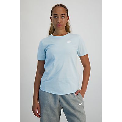 Club Essentials Damen T-Shirt von Nike Sportswear