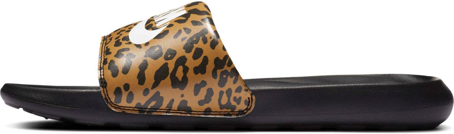 Nike Sportswear Badesandale »VICTORI ONE PRINT SLIDE« Nike Sportswear Badesandale »VICTORI ONE PRINT SLIDE« von Nike Sportswear