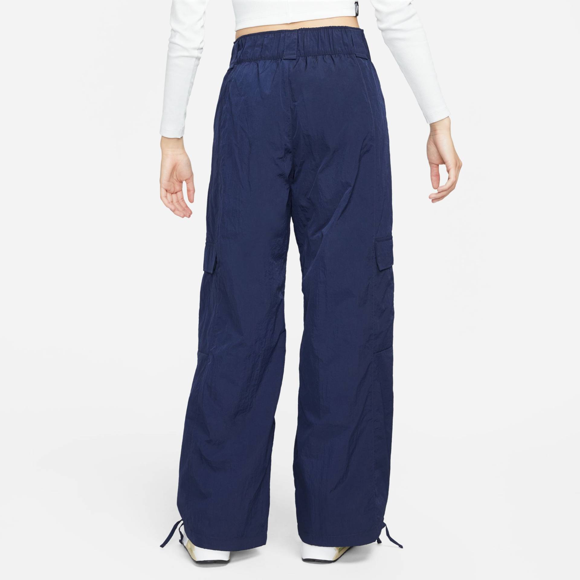 Nike Sportswear Jogginghose »W NSW WVN OS PANT HR SW« Nike Sportswear Jogginghose »W NSW WVN OS PANT HR SW« von Nike Sportswear