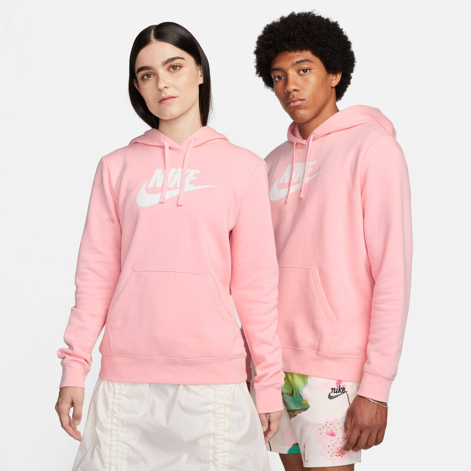 Nike Sportswear Kapuzensweatshirt »Club Fleece Women's Logo Pullover Hoodie«, Damen Kapuzenpullover aus weichem Fleece Material von Nike Sportswear