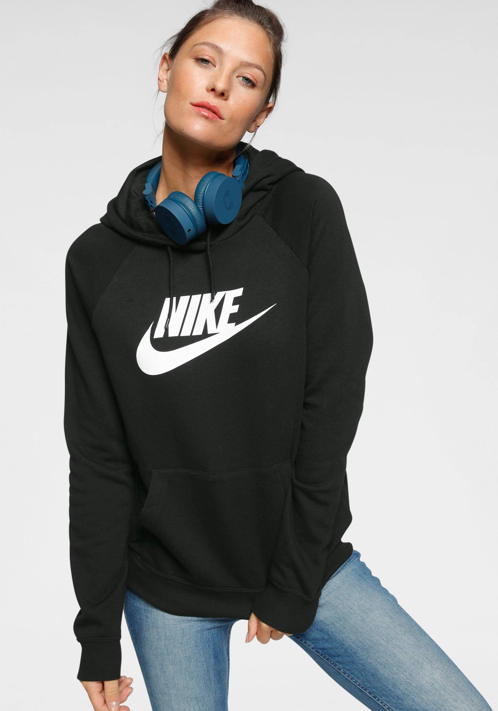 Nike Sportswear Kapuzensweatshirt »ESSENTIAL WOMENS FLEECE PULLOVER HOODIE« Nike Sportswear Kapuzensweatshirt »ESSENTIAL WOMENS FLEECE PULLOVER HOODIE« von Nike Sportswear