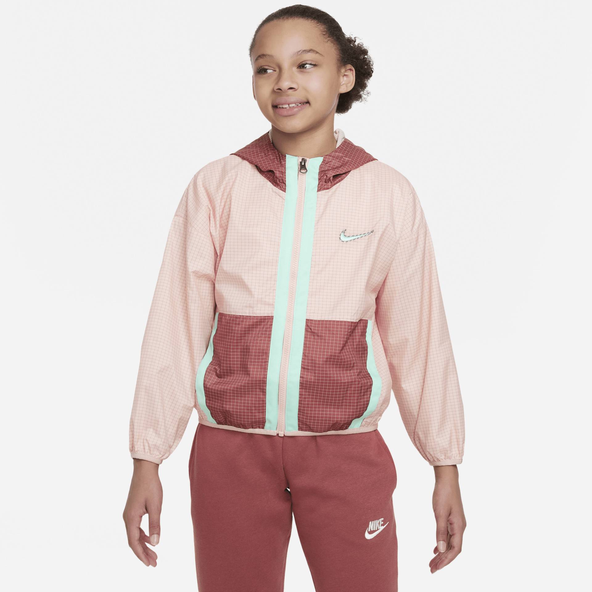 Nike Sportswear Outdoorjacke »ODP Big Kids' Woven Jacket«, mit Kapuze Nike Sportswear Outdoorjacke »ODP Big Kids' Woven Jacket«, mit Kapuze von Nike Sportswear