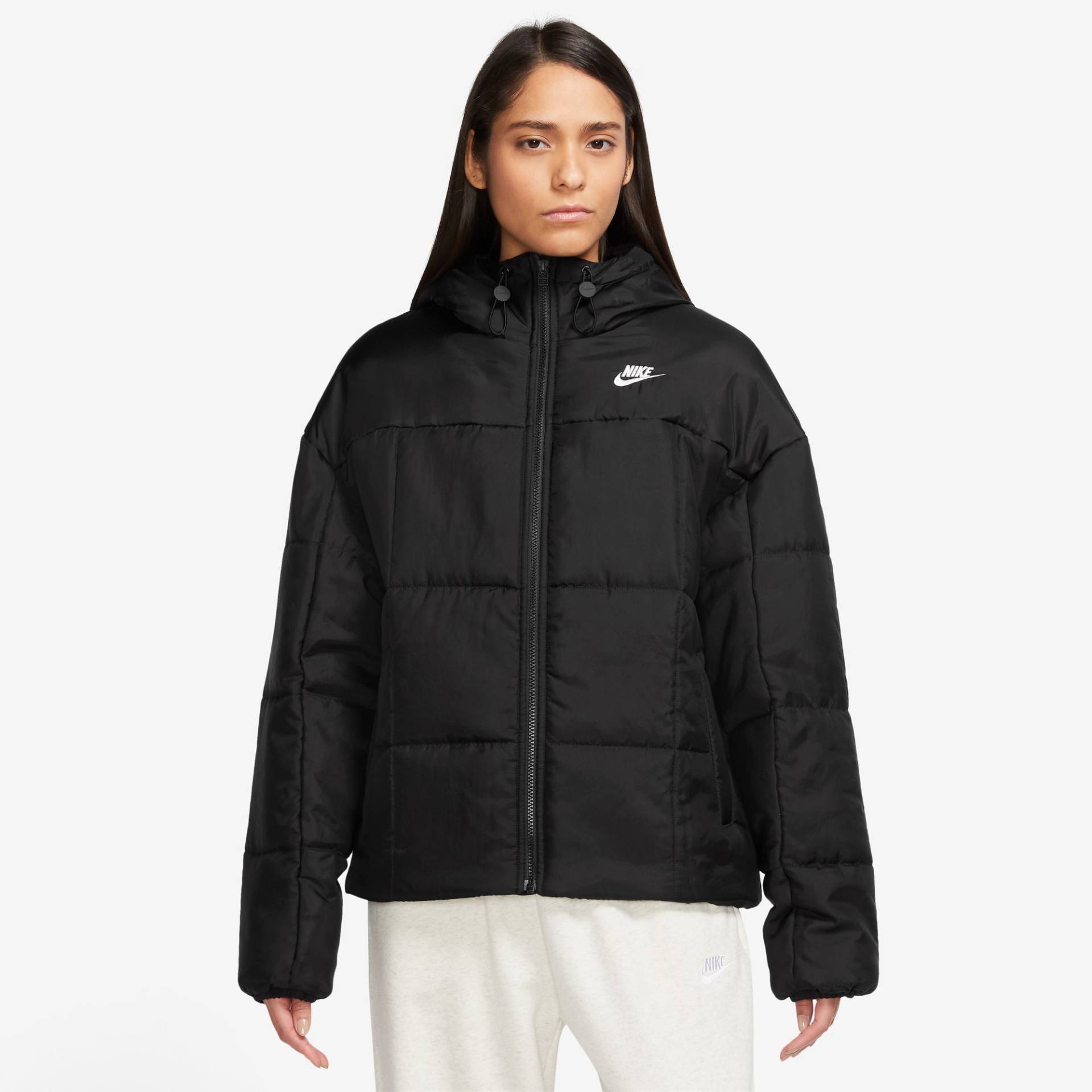 Nike Sportswear Outdoorjacke »W NSW ESSTL THRMR CLSC PUFFER« Nike Sportswear Outdoorjacke »W NSW ESSTL THRMR CLSC PUFFER« von Nike Sportswear