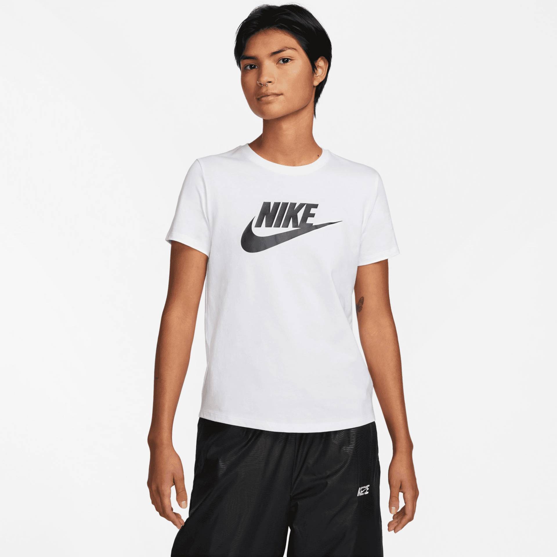 Nike Sportswear T-Shirt »ESSENTIALS WOMEN'S LOGO T-SHIRT«, Basic Damen T-Shirt mit Logo von Nike Sportswear