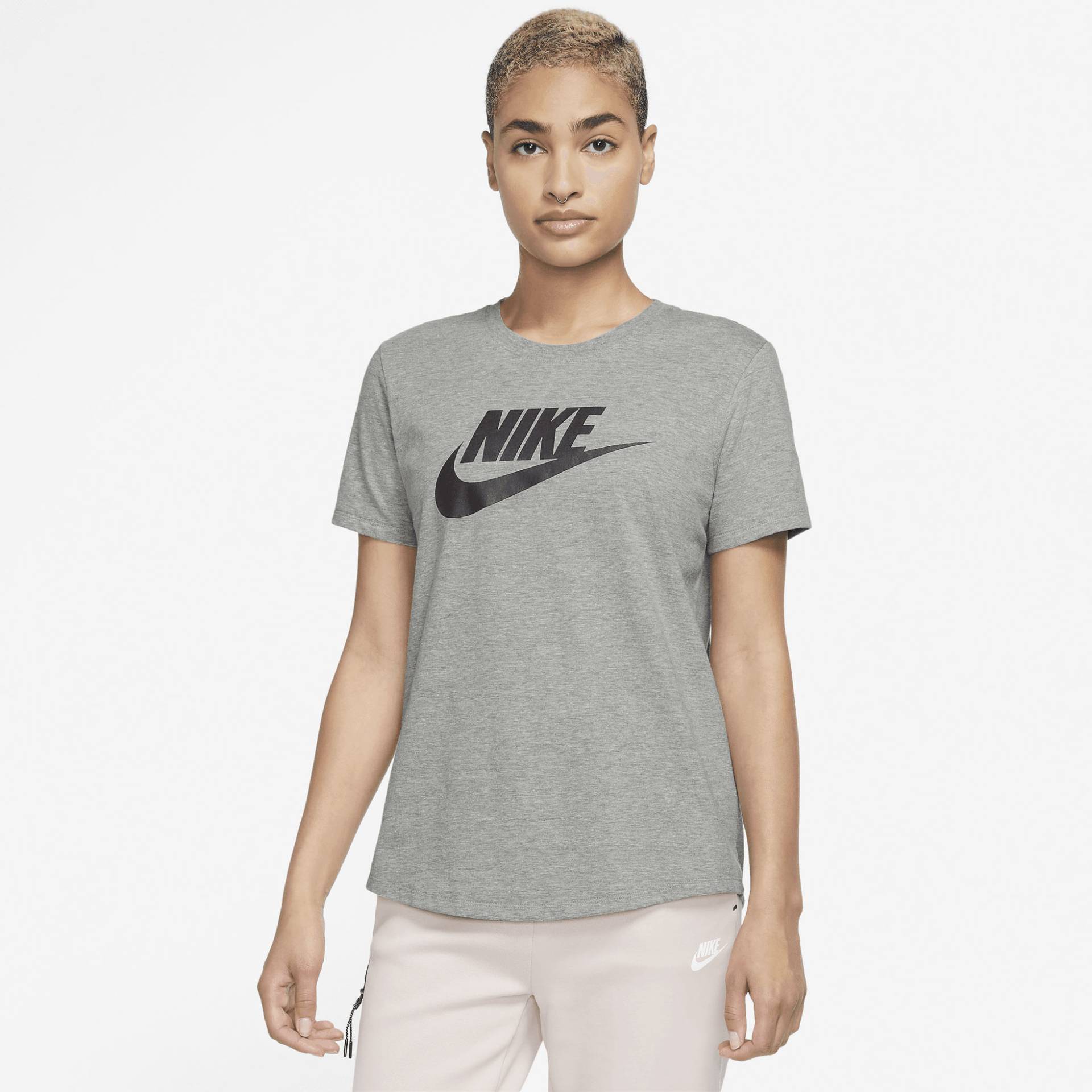 Nike Sportswear T-Shirt »ESSENTIALS WOMEN'S LOGO T-SHIRT«, Basic Damen T-Shirt mit Logo von Nike Sportswear