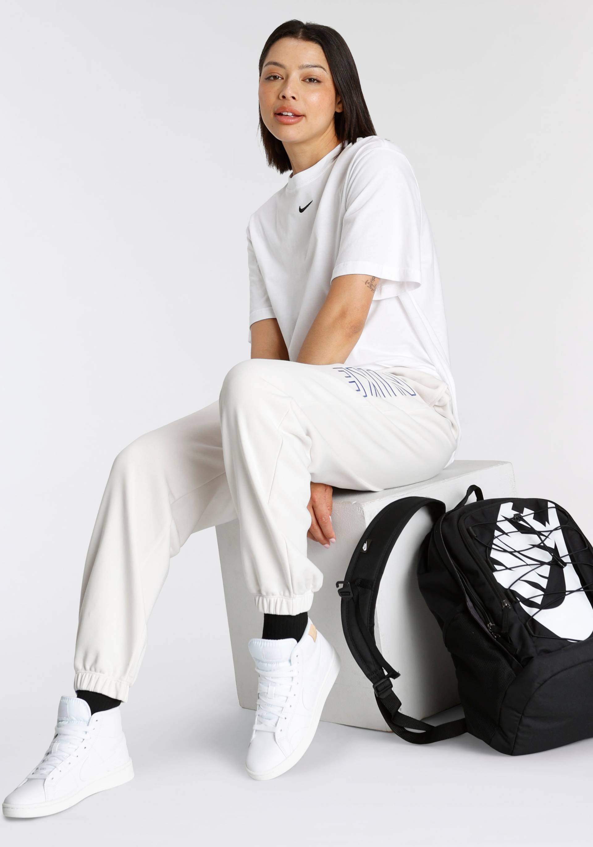 Nike Sportswear T-Shirt »WOMEN'S T-SHIRT« von Nike Sportswear