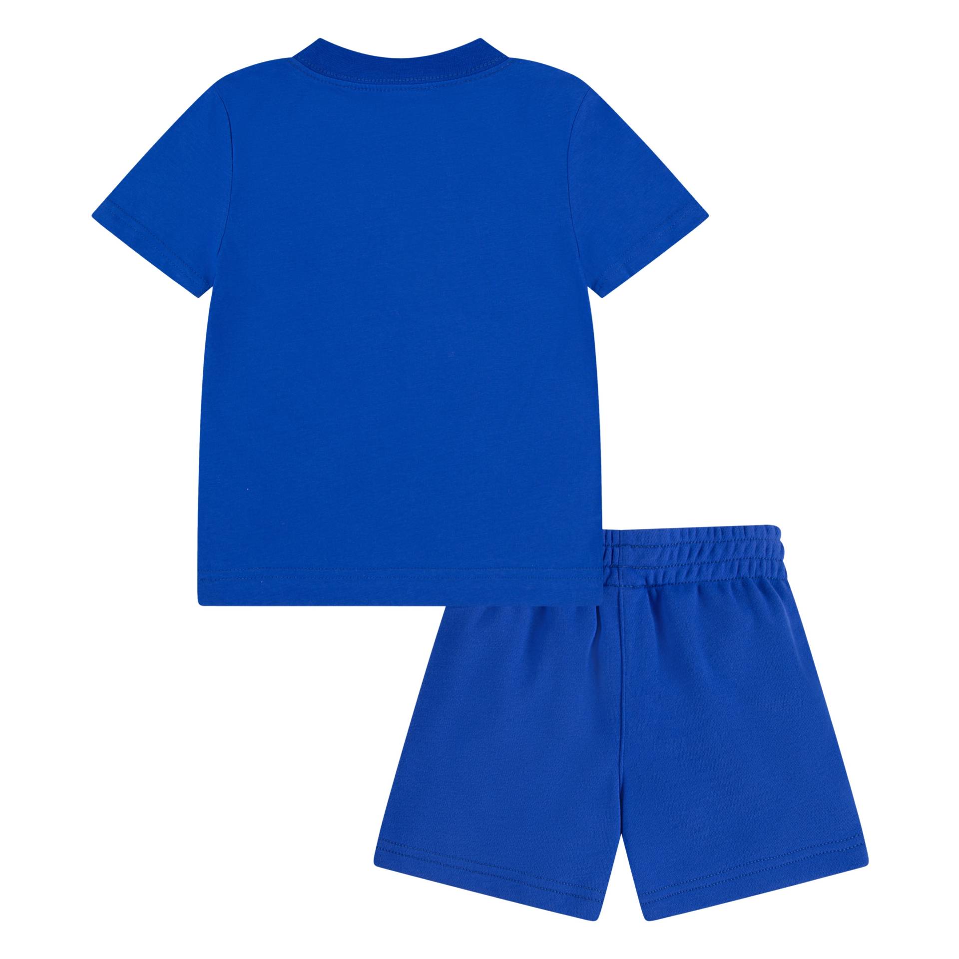 Nike Sportswear T-Shirt & Shorts von Nike Sportswear