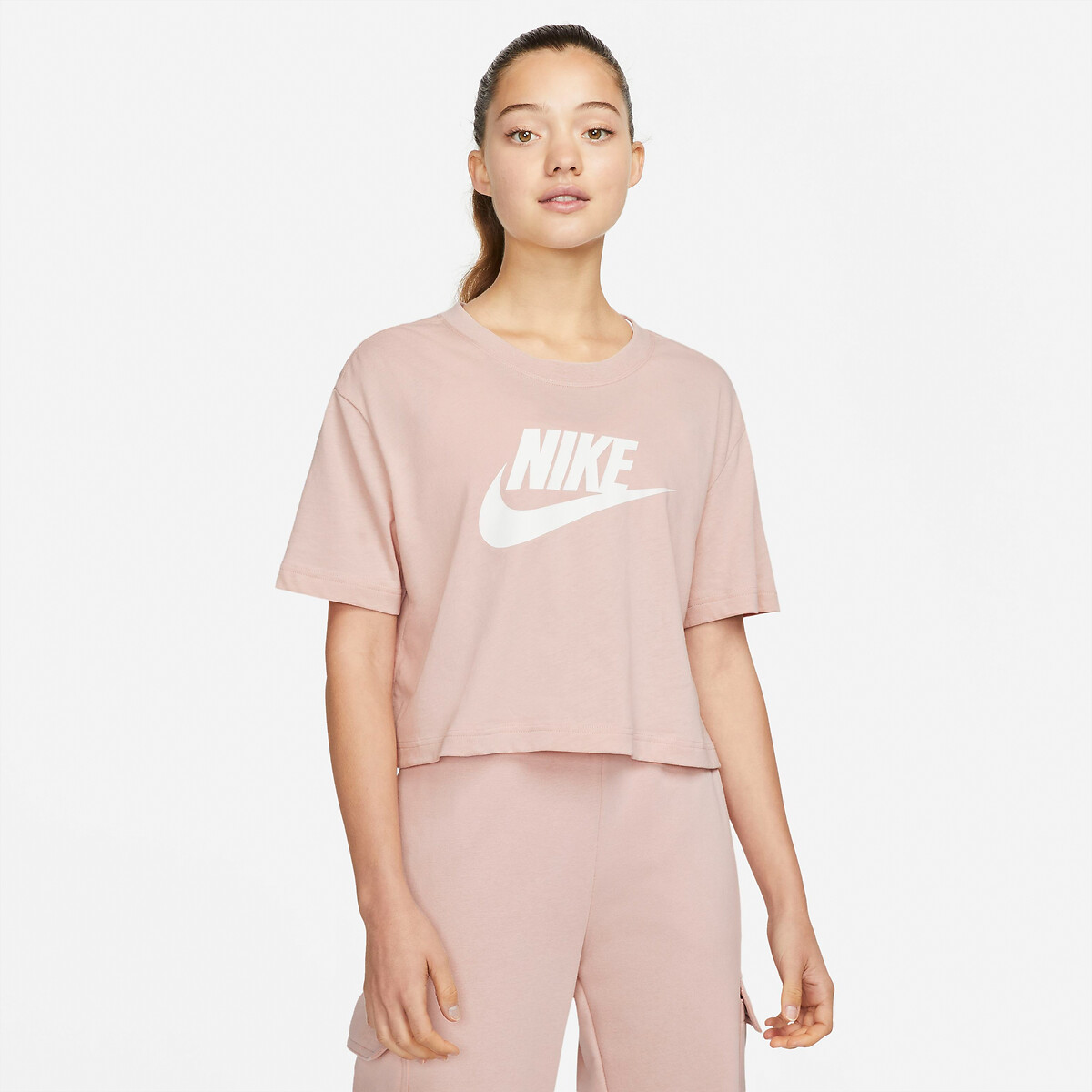 Kurzes Sport-Shirt Sportswear Essential von Nike