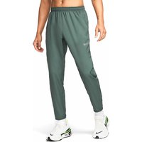 NIKE Herren Jogginghose Challenger dunkelgrün | L von Nike