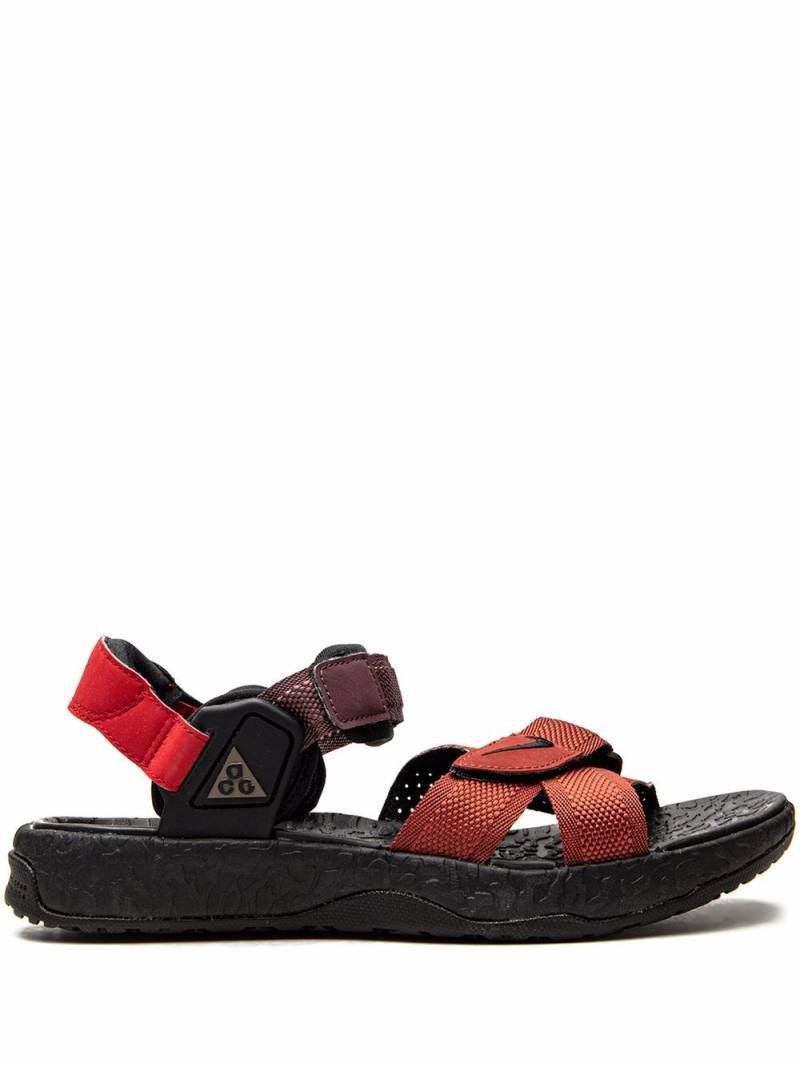 Nike ACG Air Deschutz "Redstone" sandals von Nike