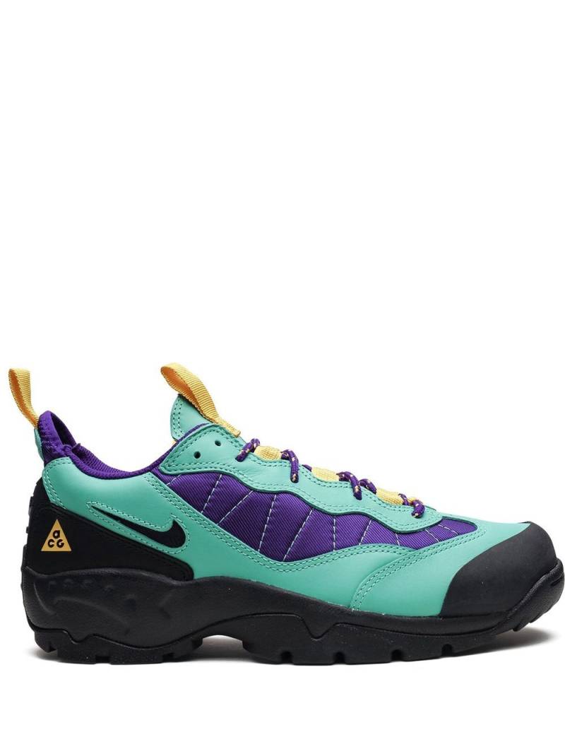 Nike ACG Air Mada "Light Menta/Black/Electro Purp" sneakers - Green von Nike