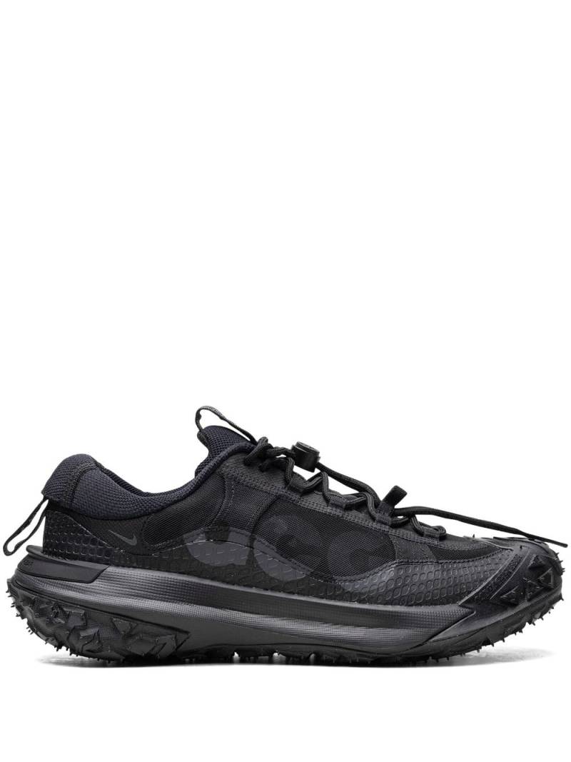 Nike ACG Mountain Fly 2 Low "Triple Black" sneakers von Nike