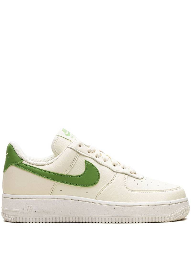 Nike Air Force 1 '07 Low "Coconut Milk" sneakers - White von Nike