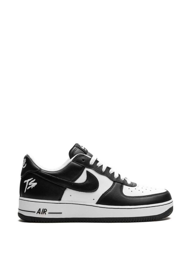 Nike Air Force 1 Low QS Special Box "Terror Squad Blackout" sneakers von Nike