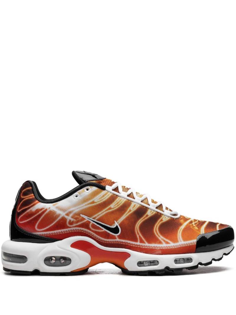 Nike Air Max Plus "Light Photography - Sport Red" sneakers von Nike