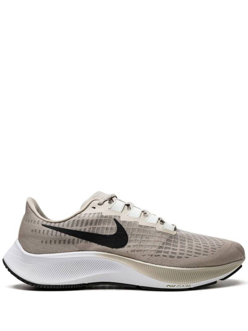 Nike Air Zoom Pegasus 37 "Stone" sneakers - Neutrals von Nike