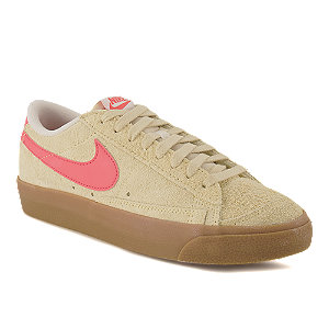 Nike Blazer Low 77 Vintage Damen Sneaker Beige von Nike