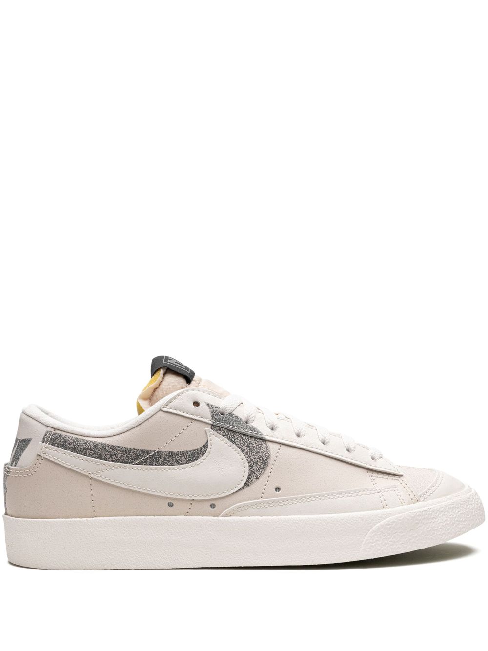 Nike Blazer Low "Shadow Halloween" sneakers - Neutrals von Nike