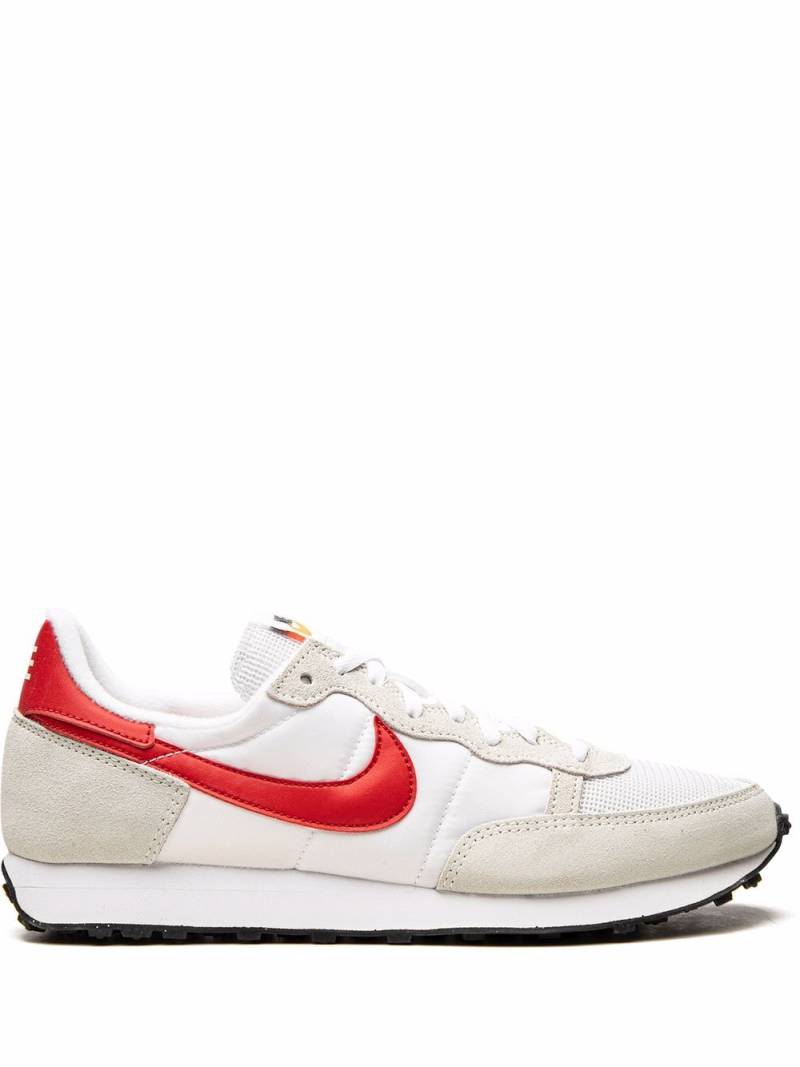 Nike Challenger OG "White/University Red" sneakers von Nike