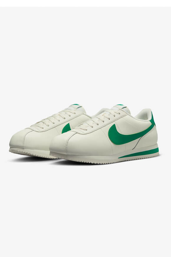 Nike Cortez Sneaker | Sail + Stadium Green | Herren  | EU40 von Nike