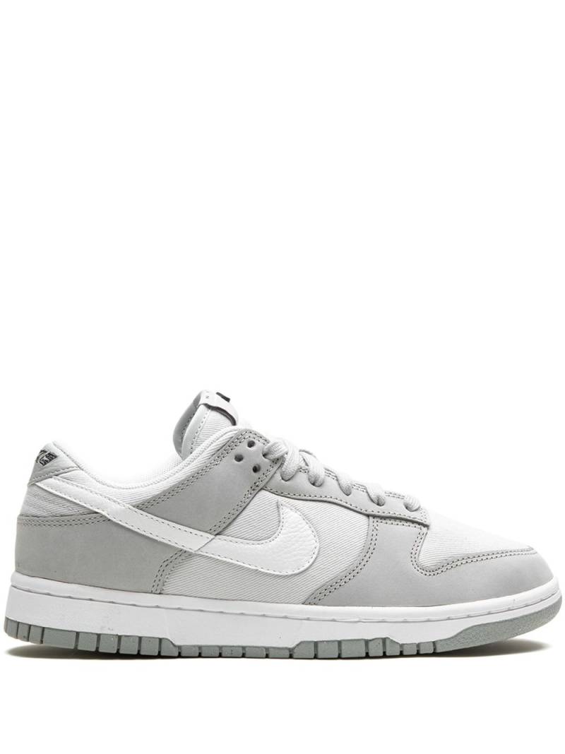 Nike Dunk Low LX NBHD "Light Smoke Grey" sneakers von Nike